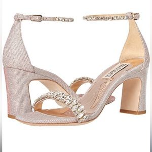 Badgley Mischka Women's Harriet Heeled Rose Sandal 7